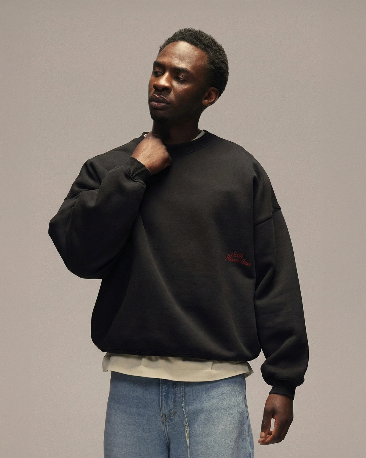 Sixth Bloom House Logo Crewneck Black – front view