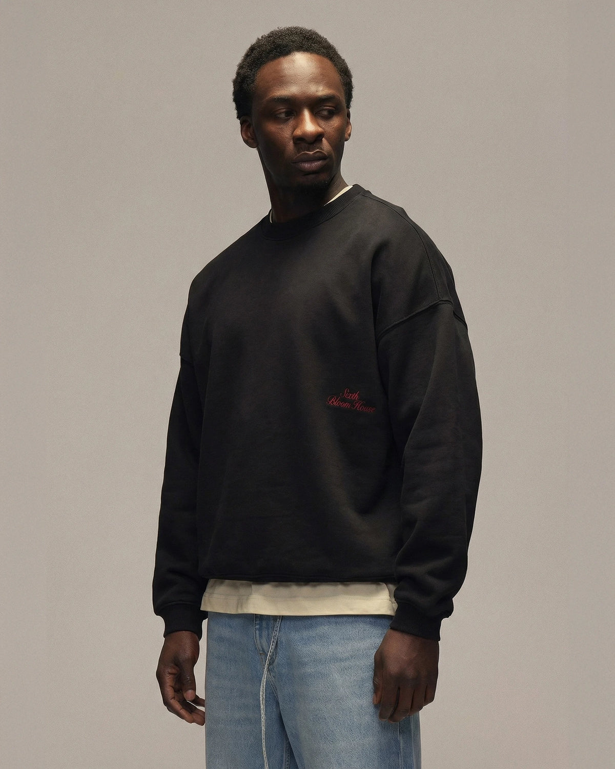 Sixth Bloom House Logo Crewneck Black – side view