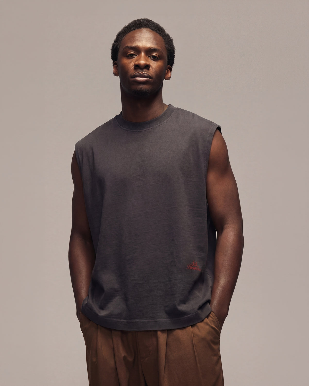 Sixth Bloom House Logo Seasonal T-Shirt Sleeveless Black – photo 2