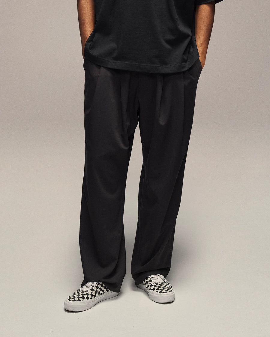 Sixth Bloom House Trouser Pleated Black worn by model