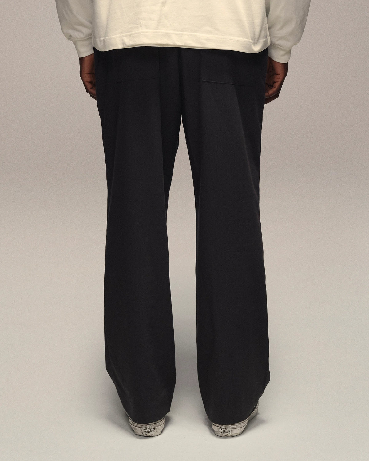 Sixth Bloom House Trouser Pleated Navy, back view