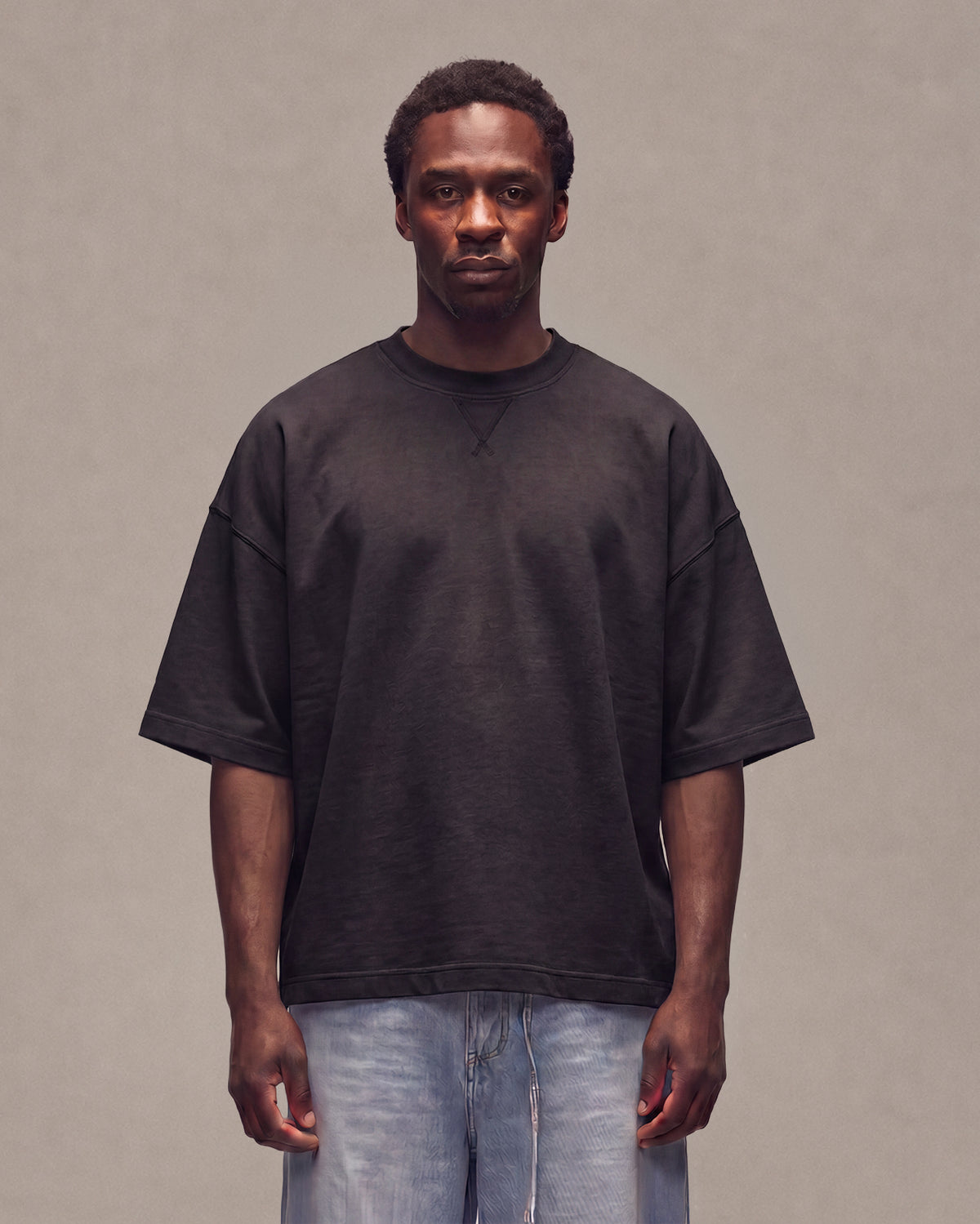 Sixth Bloom House Blank Boxy T-Shirt Black – front view